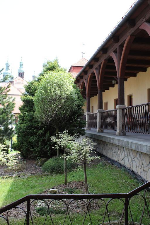 Hotel Dom Pielgrzyma Kalwaria Zebrzydowska Esterno foto